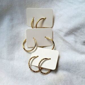 Small gold hoop Earrings